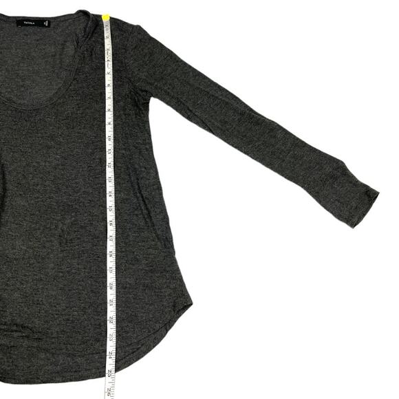 Aritzia Talula Shirt Grey Long Sleeve Scoop Neck Women's XS Casual Top Neutral - Picture 5 of 11